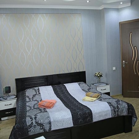 Guest House Beautiful Tbilisi On Khidistavi Street Dış mekan fotoğraf