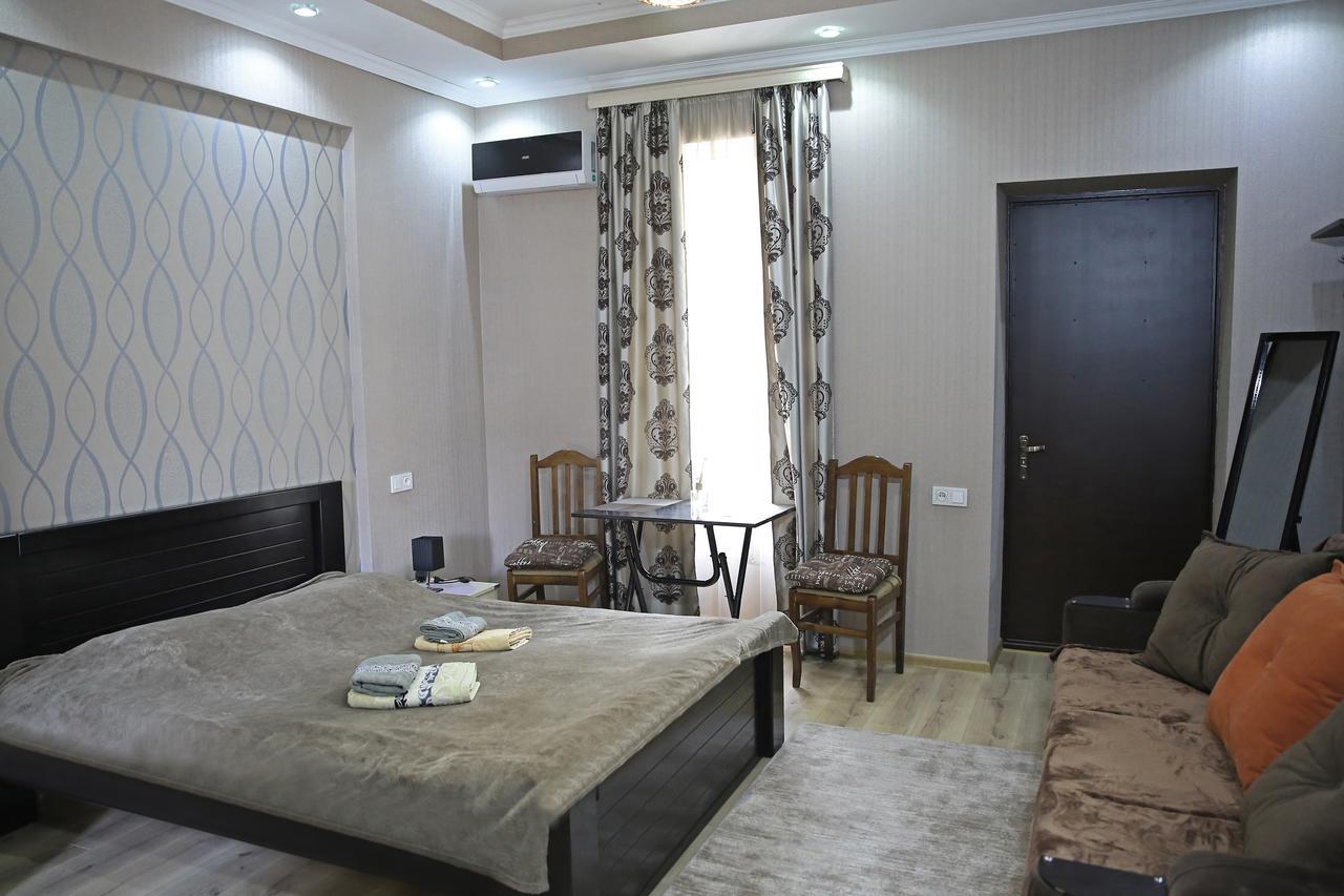 Guest House Beautiful Tbilisi On Khidistavi Street Dış mekan fotoğraf