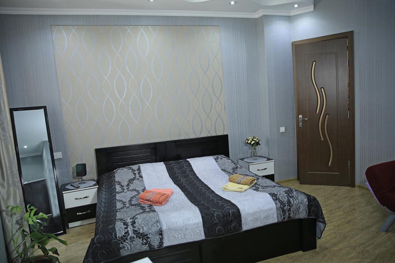 Guest House Beautiful Tbilisi On Khidistavi Street Dış mekan fotoğraf